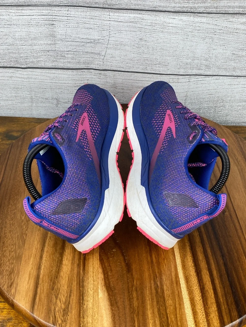 Brooks Revel 4 Blue Pink Purple Road Running Shoes 1203371B475 Women’s Size 9.5